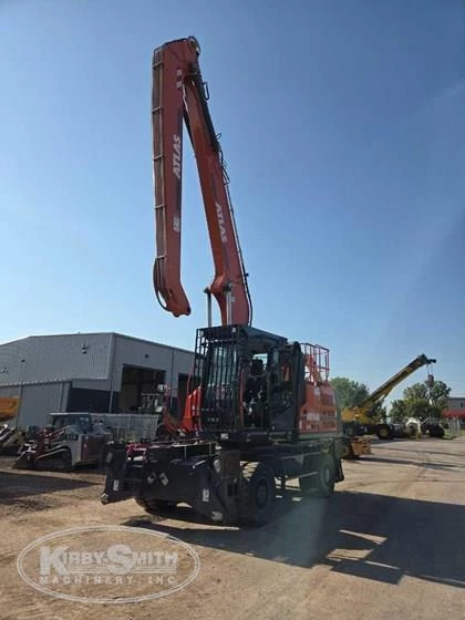 Front of used Atlas Material Handler